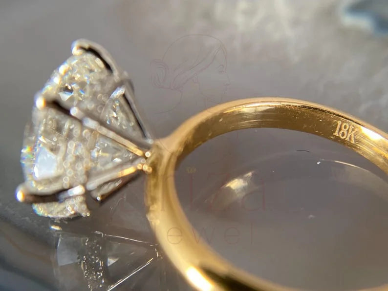 Round Diamond Solitaire Engagement Ring - Gold | Briza Jewel