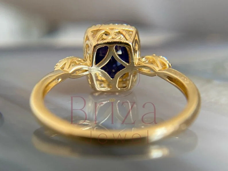 Blue Sapphire Wedding Band - Lab Grown Gold Diamond Halo Ring | Briza Jewel