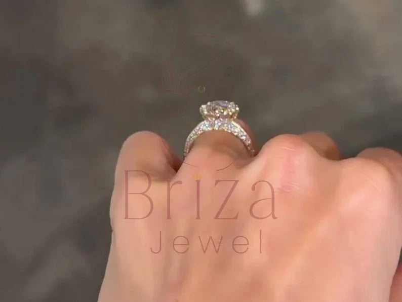 Round Cut Diamond Wedding Ring - Vintage | Briza Jewel