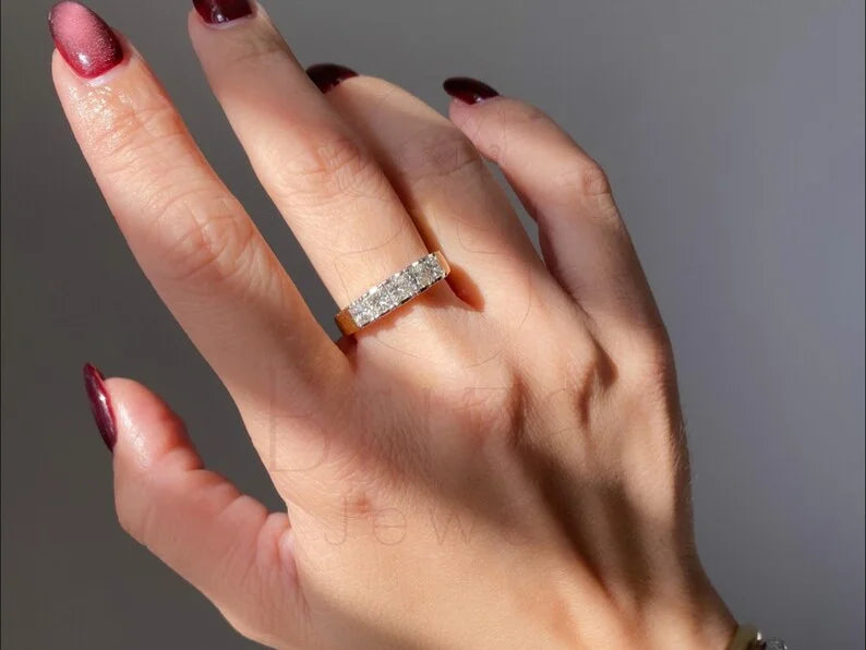 Princess Cut Engagement Ring - White Gold | Briza Jewel