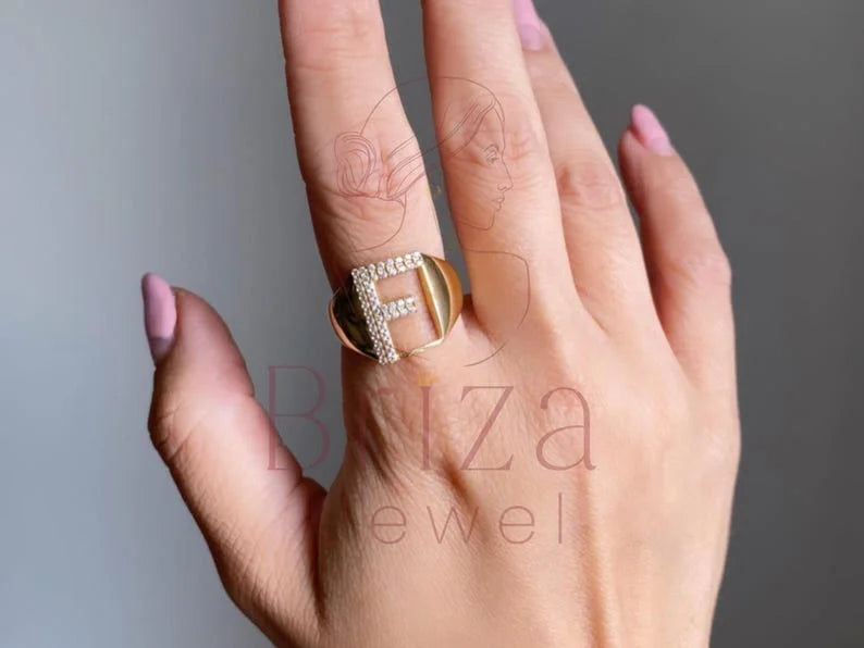 Gold Ring with Initial - Lab Grown Diamond | Briza Jewel