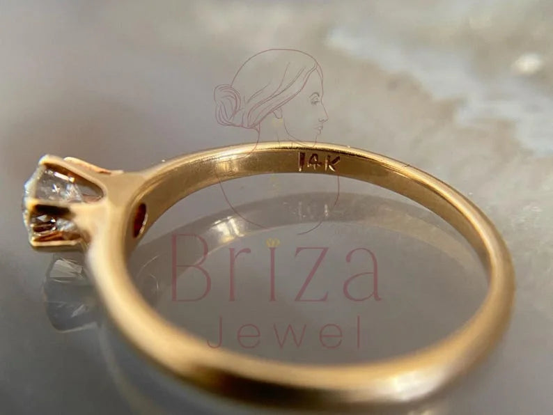 Solitaire Round Engagement Ring - 14K Gold Diamond Minimalist | Briza Jewel