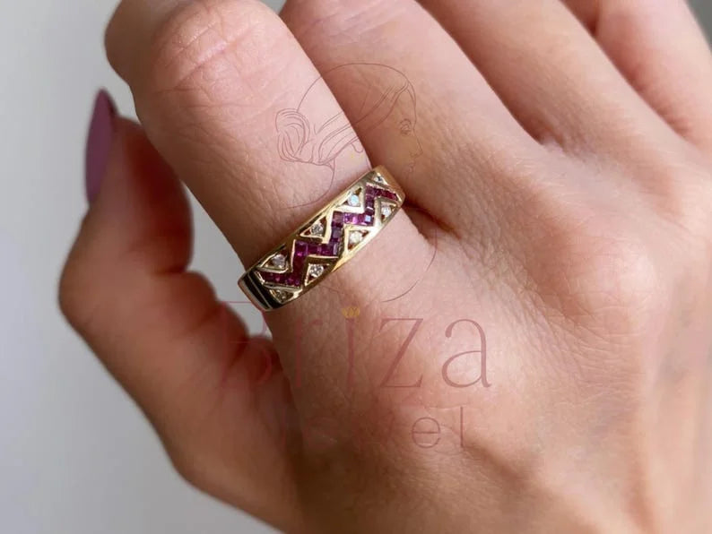 Wedding Band Chevron - Lab Grown Gold Diamond Vintage Ring | Briza Jewel