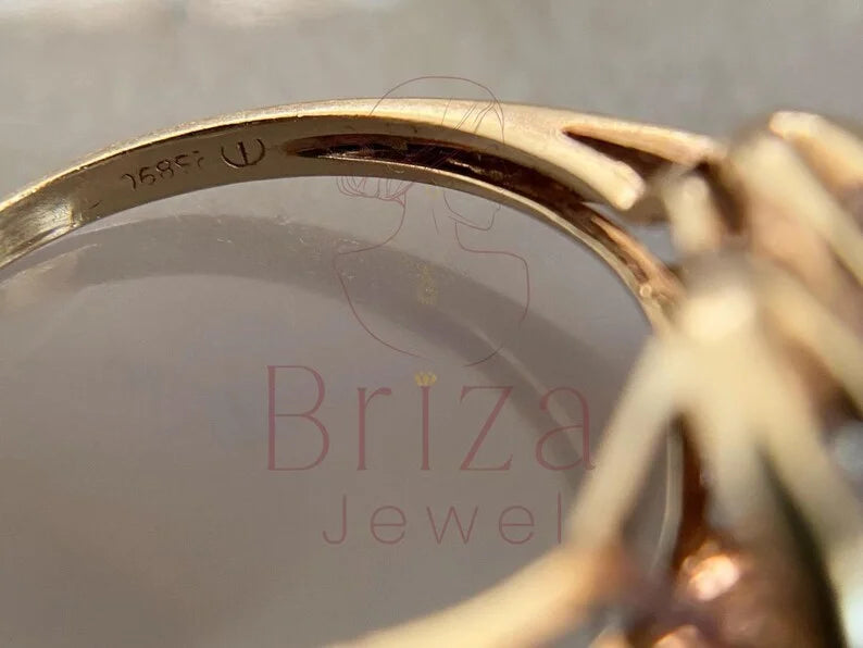 Gold Cocktail Ring - Lab Grown 18K Gold Baguette Diamond | Briza Jewel