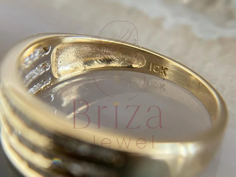 Baguette Engagement Ring - Lab Grown 14K Gold Diamond | Briza Jewel
