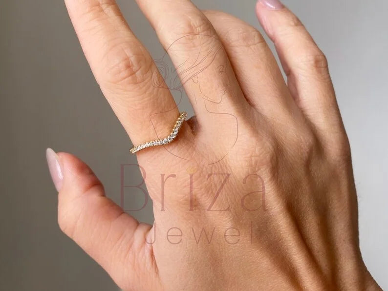 Chevron Diamond Wedding Band - Lab Grown Gold Ring | Briza Jewel