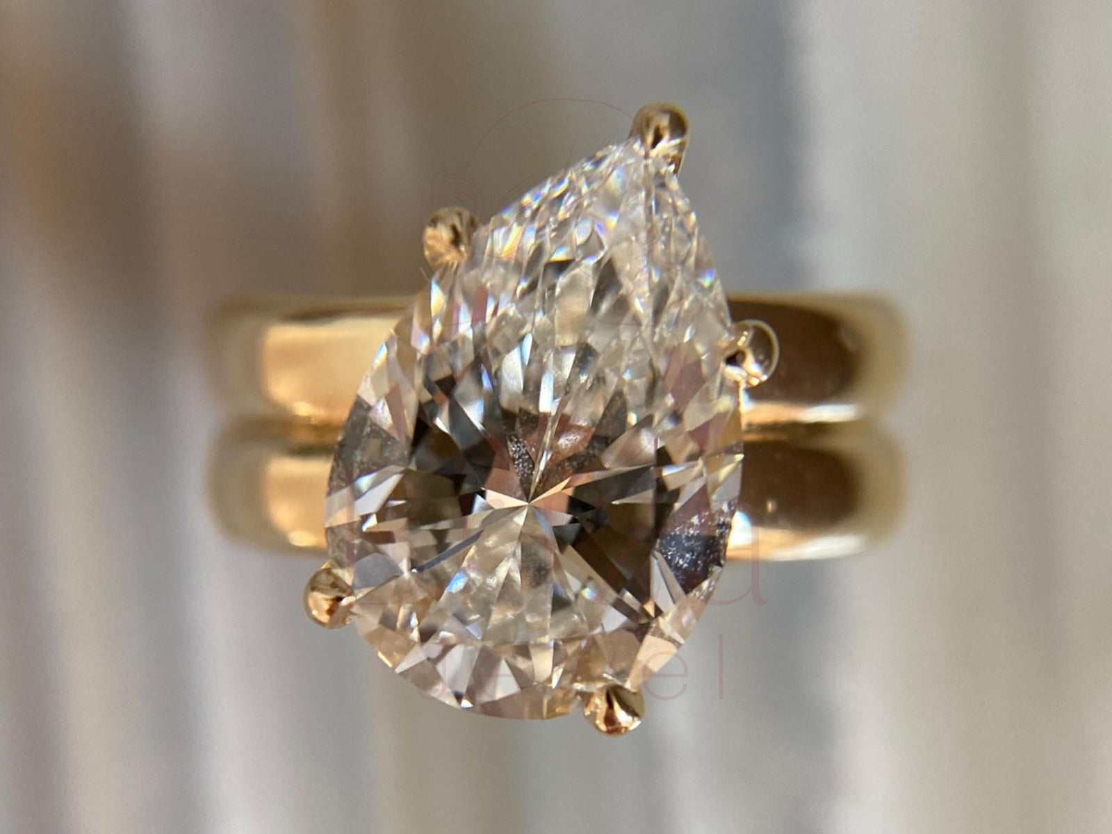 Pear Cut Lab Grown Diamond Solitaire Ring, 18K Yellow Gold | Briza Jewel