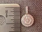 Round diamond sparkle and brilliance in necklace design