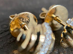 Gold diamond ring with vintage design by Briza Jewel