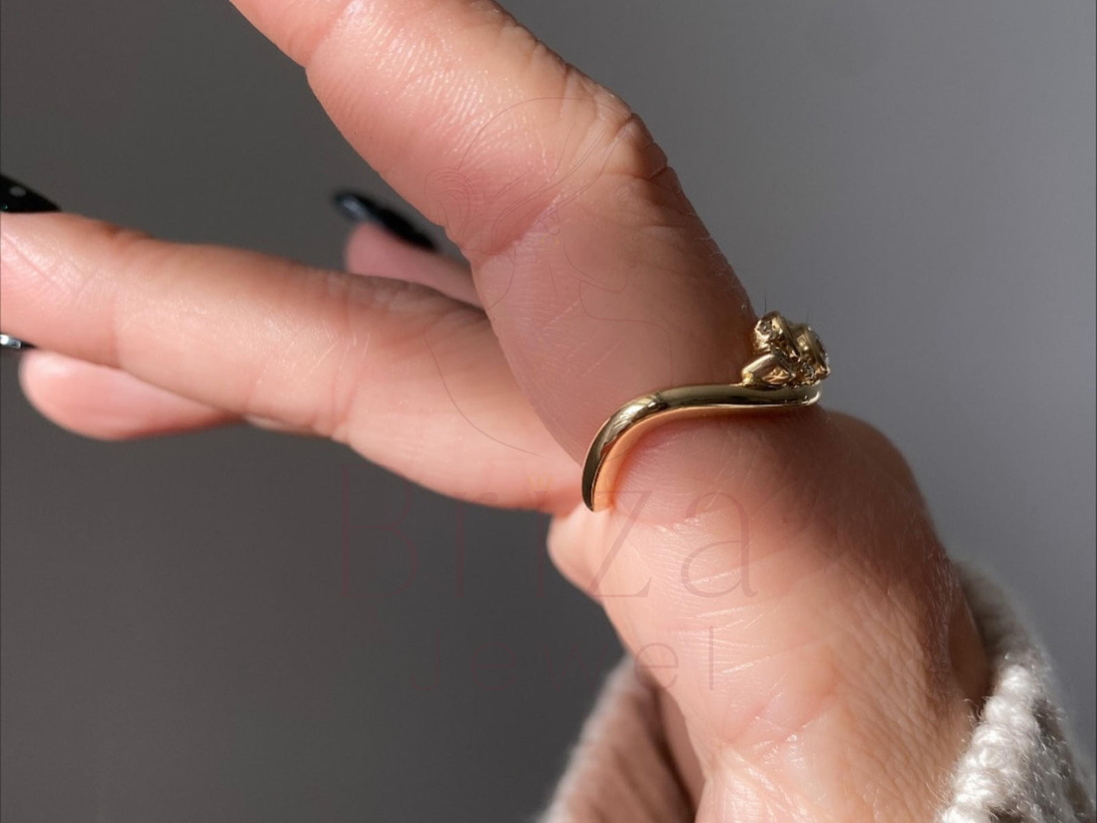 Modern ring
