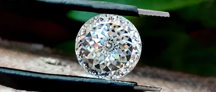 Moissanite vs Lab Grown Diamond vs Diamond