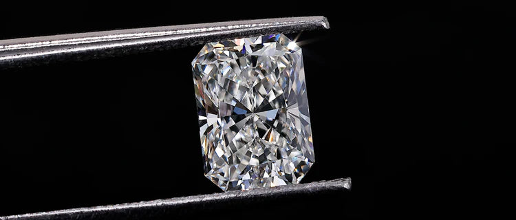 Moissanite vs Lab Grown Diamond vs Diamond