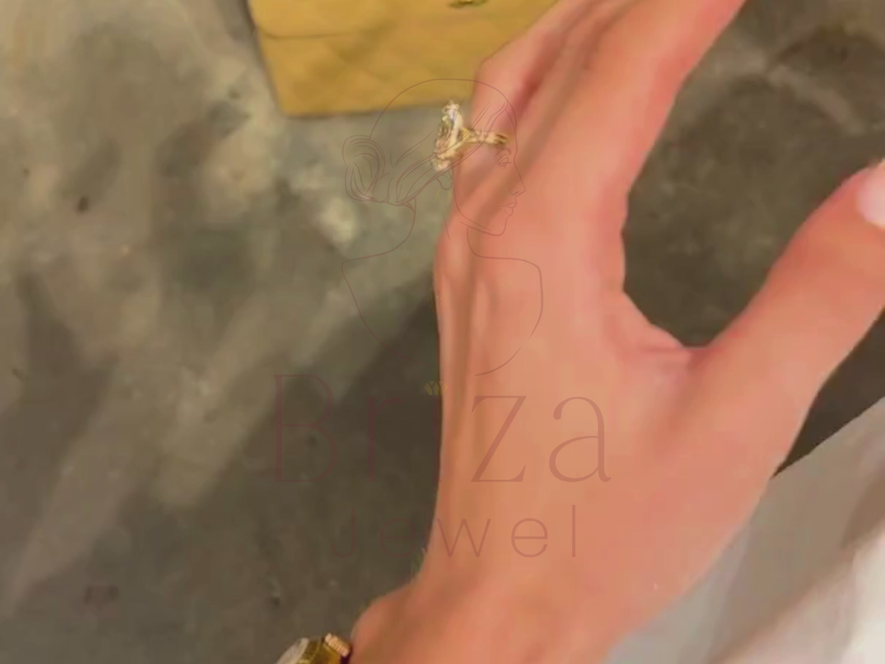 Yellow Gold Oval Engagement Ring | Timeless Oval Solitaire Ring