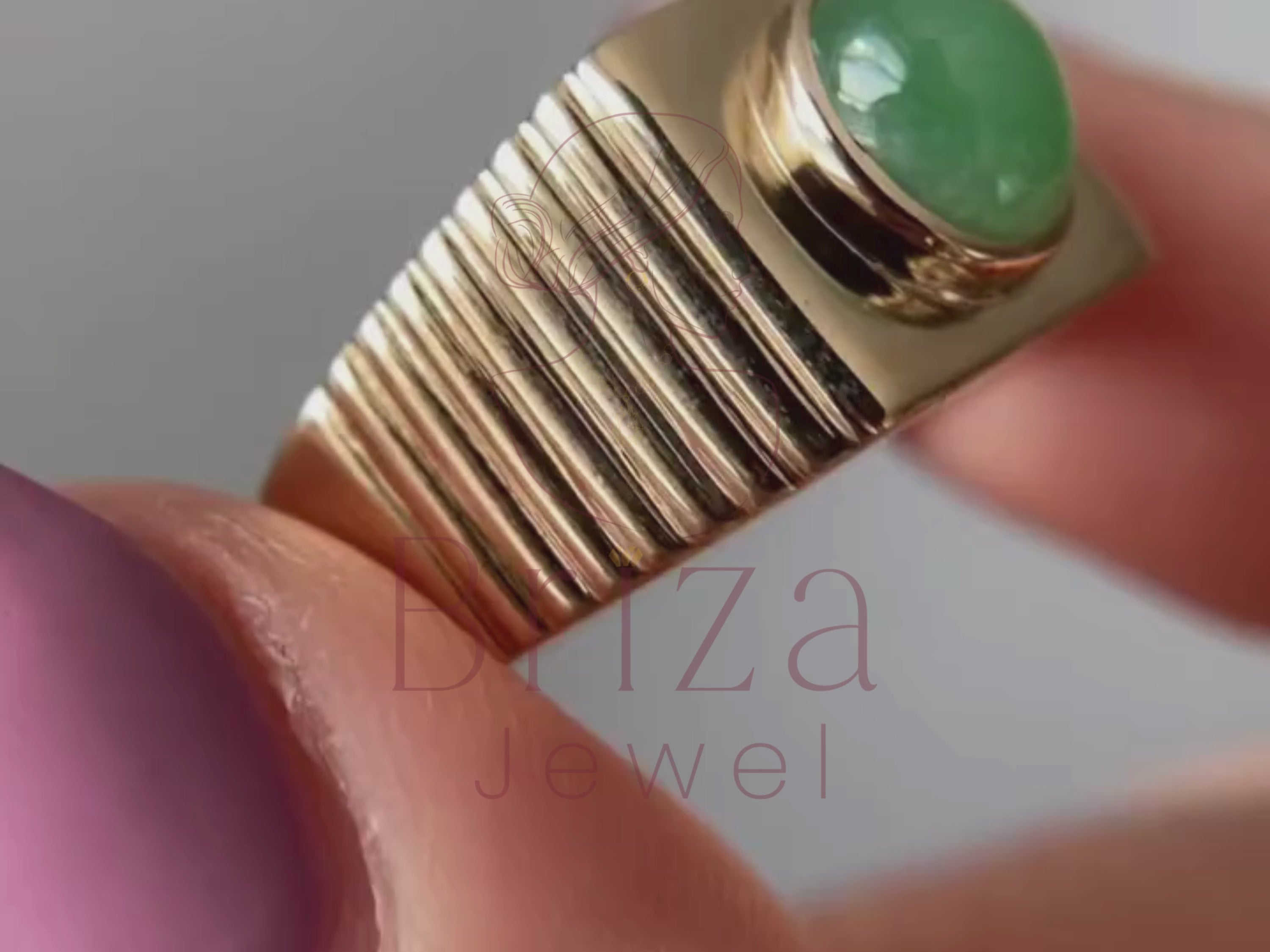 Green Jade Ring | Vintage Gold Signet Ring for Men & Women