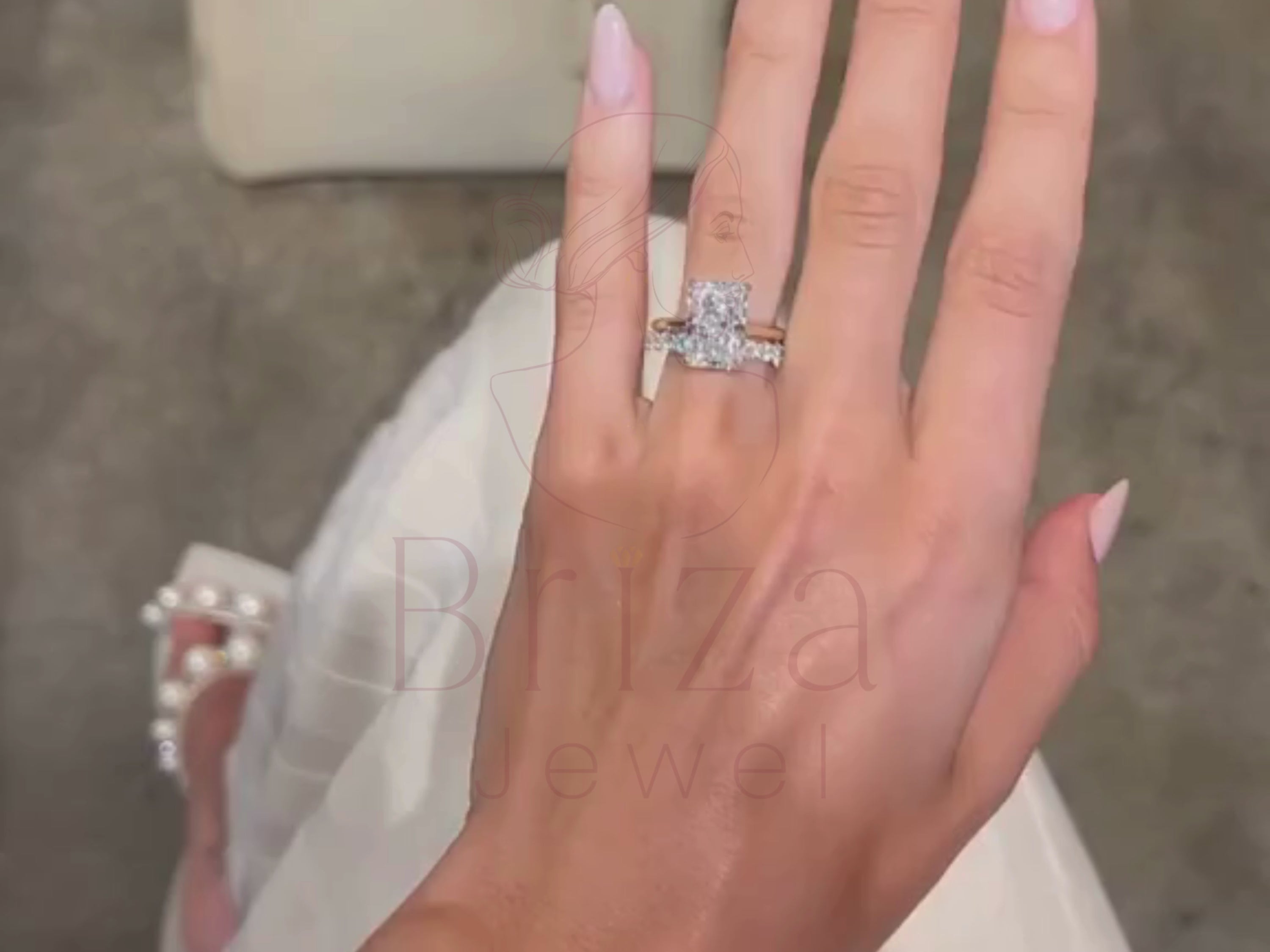 Lab Grown Radiant Cut Engagement Ring | Gold Wedding Band