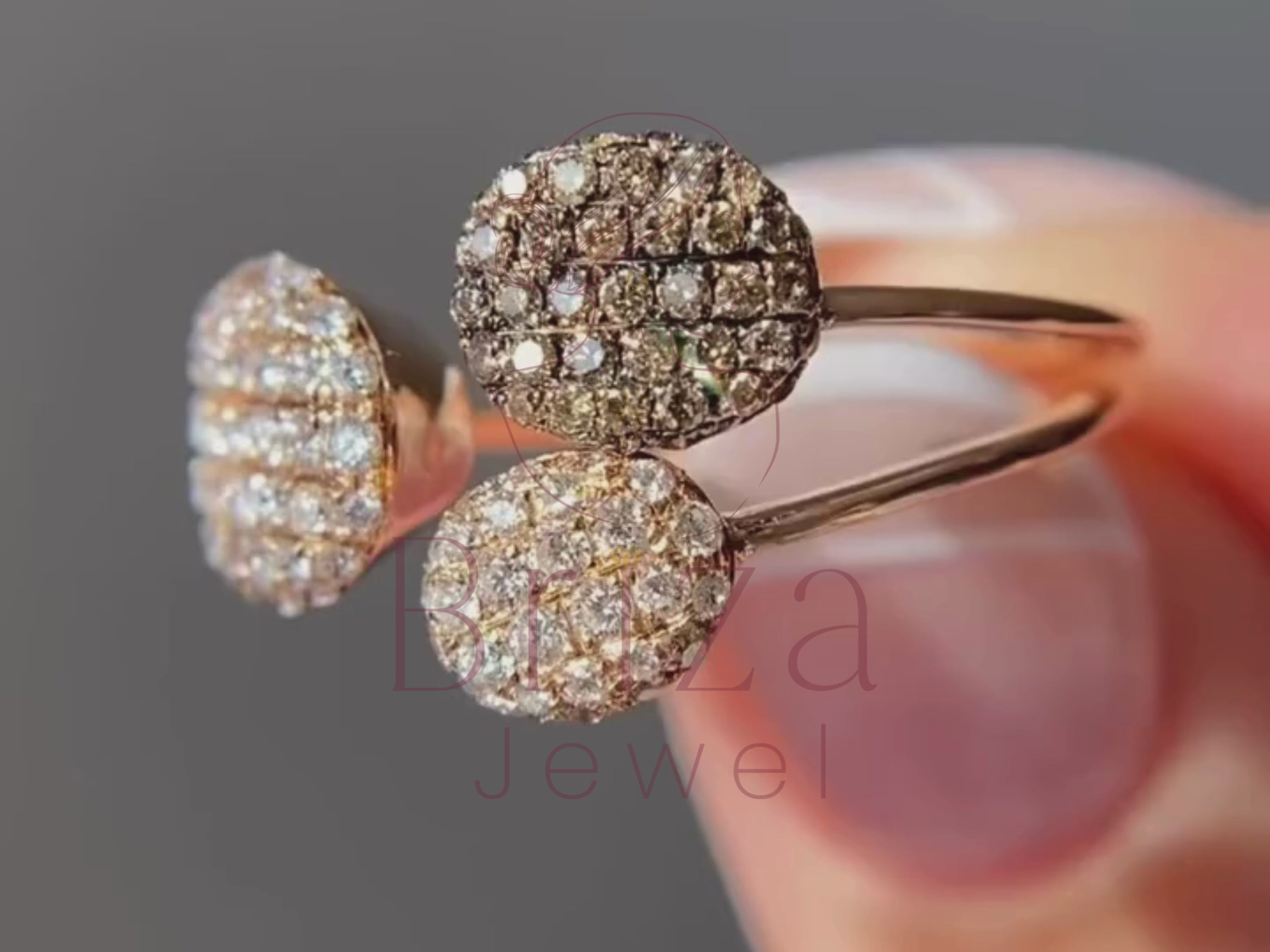 champagne diamond ring close-up showing disc detail