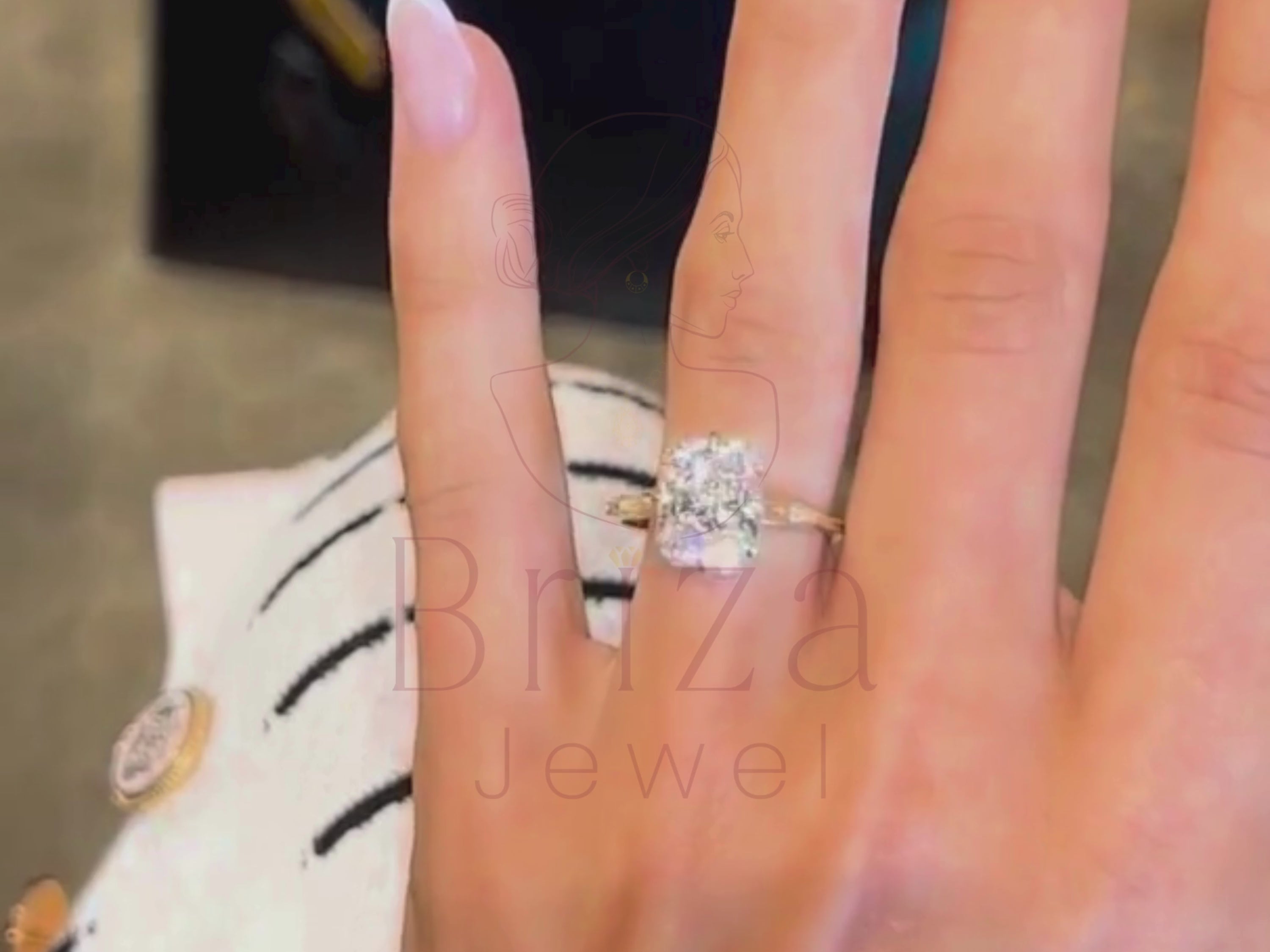 Engagement ring style | Radiant Cut Lab Diamond Gold Solitaire